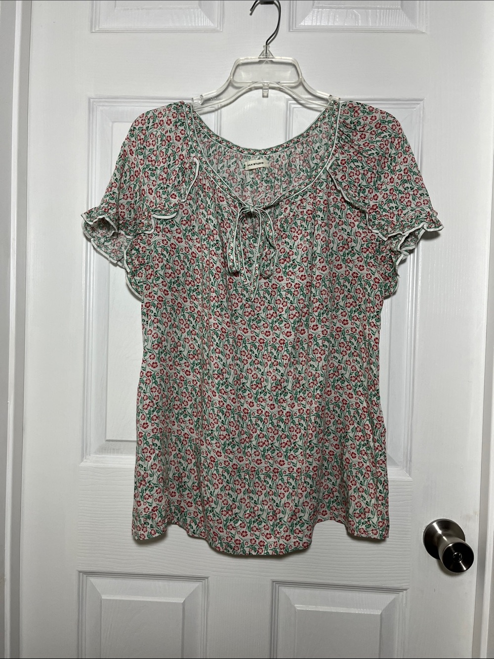 Max Studio Floral Tie-Front Ruffled Short Sleeve Top - cranberry & Green
